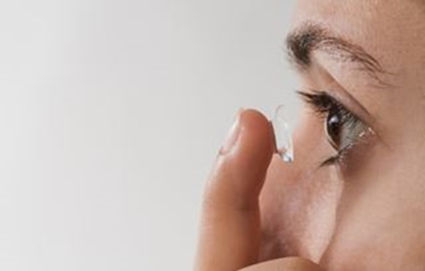 چه کسانی کاندید استفاده از لنزهای تماسی هستند؟